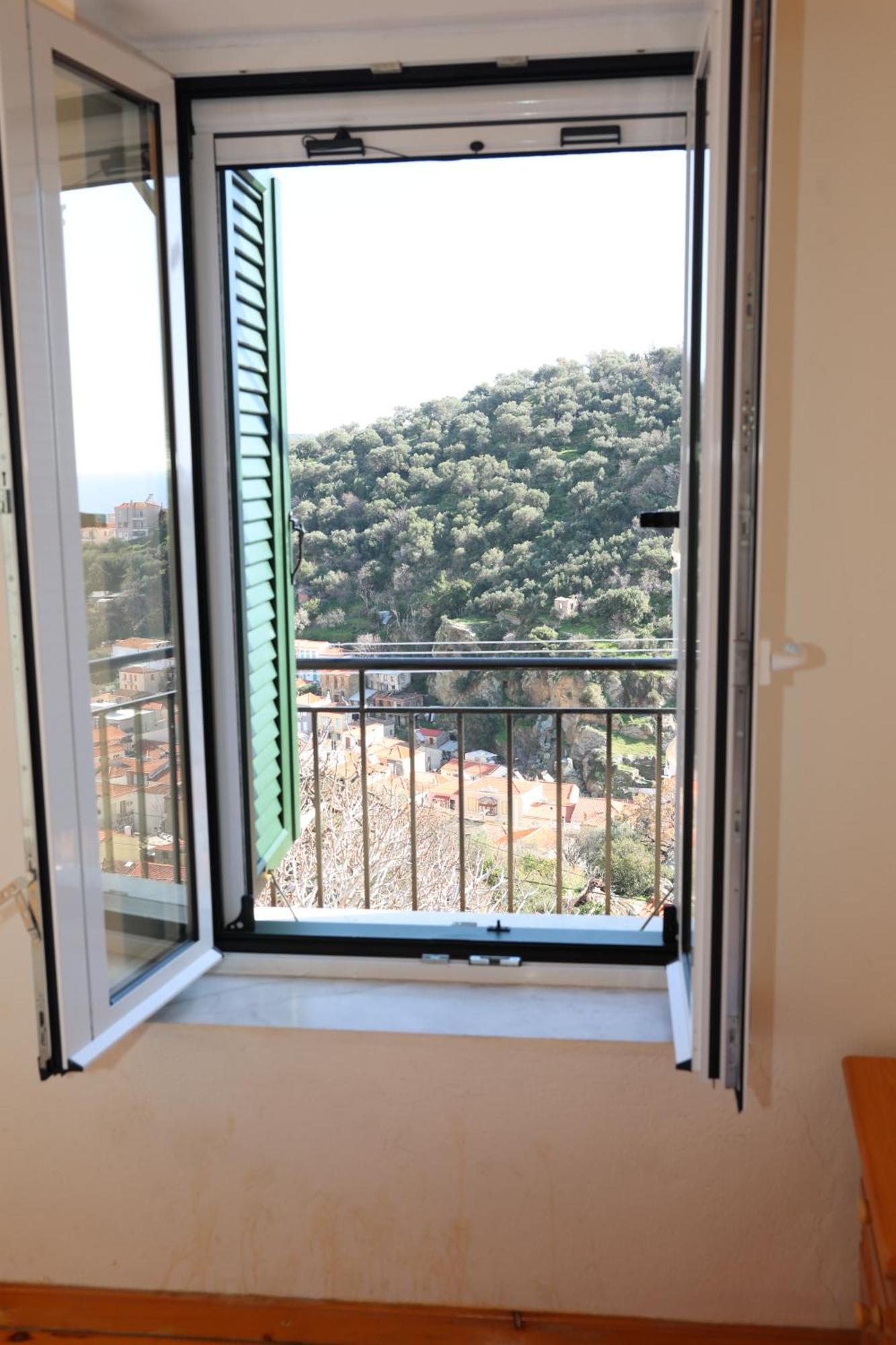 Mary'S Villas Plomari Exterior foto